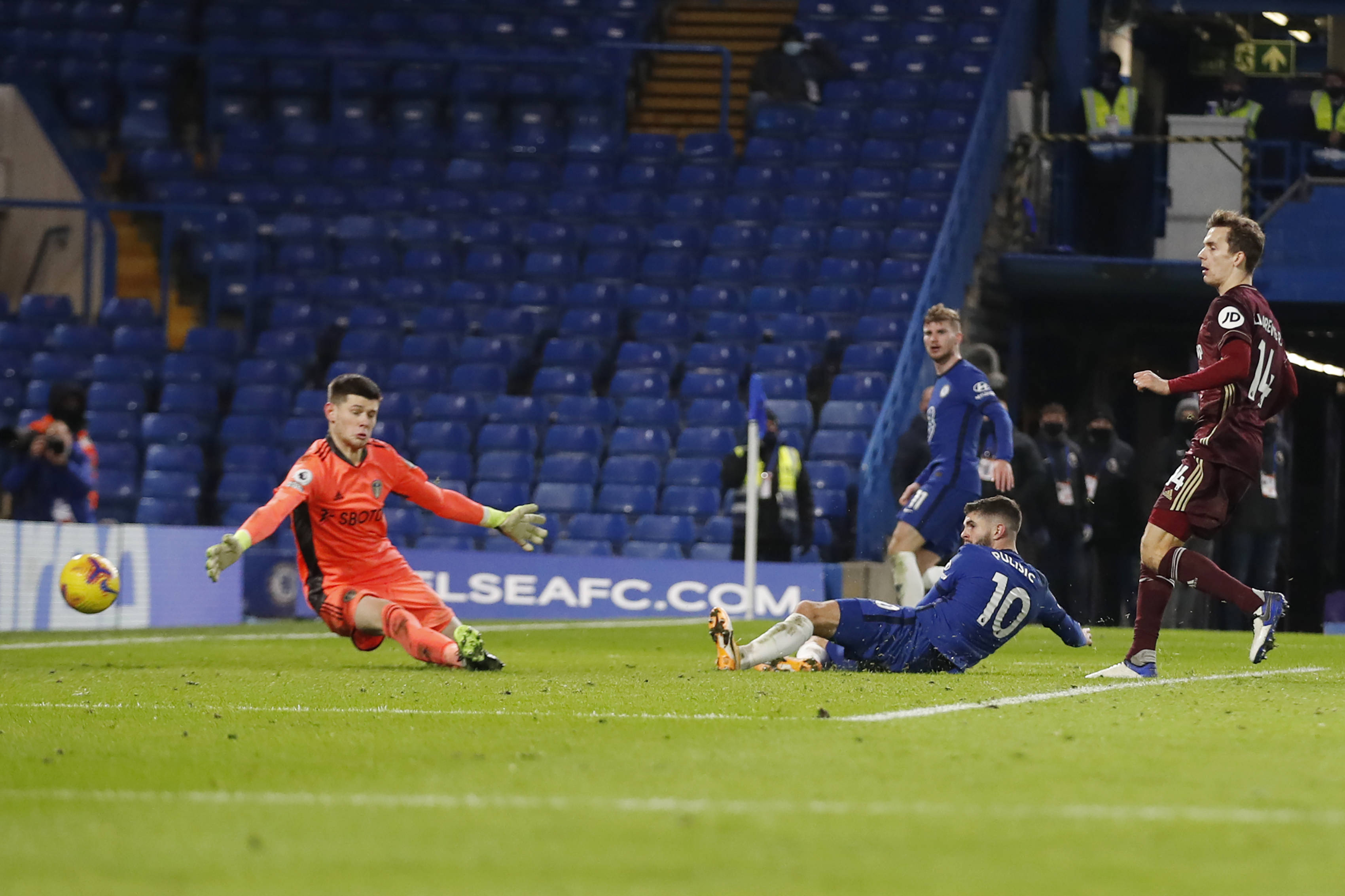 图片报：拜仁需筹巨资引进沃尔特马德和迪亚斯，或将出售球员.